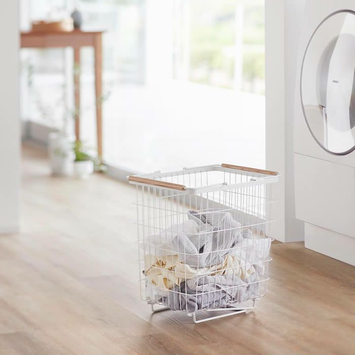 tosca トスカ 折り畳み脚付きランドリーバスケット ホワイト